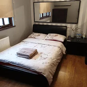 Master Near Heathrow Homestay